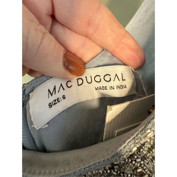 Mac Duggal NWT Short Sleeve Beaded A-Line Tea Length Dress in Silver Size 6 - Picture 6 of 8